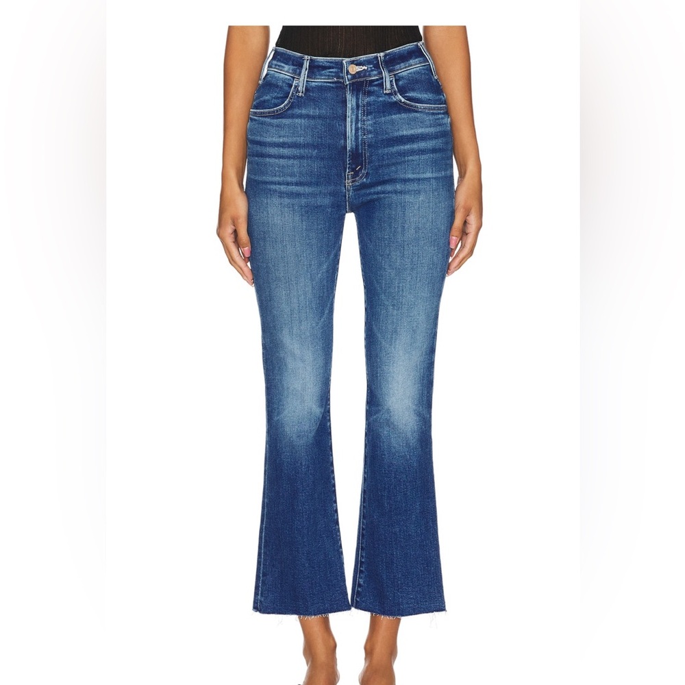 MOTHER DENIM Hustler Ankle Fray
Size 27- squeeze it